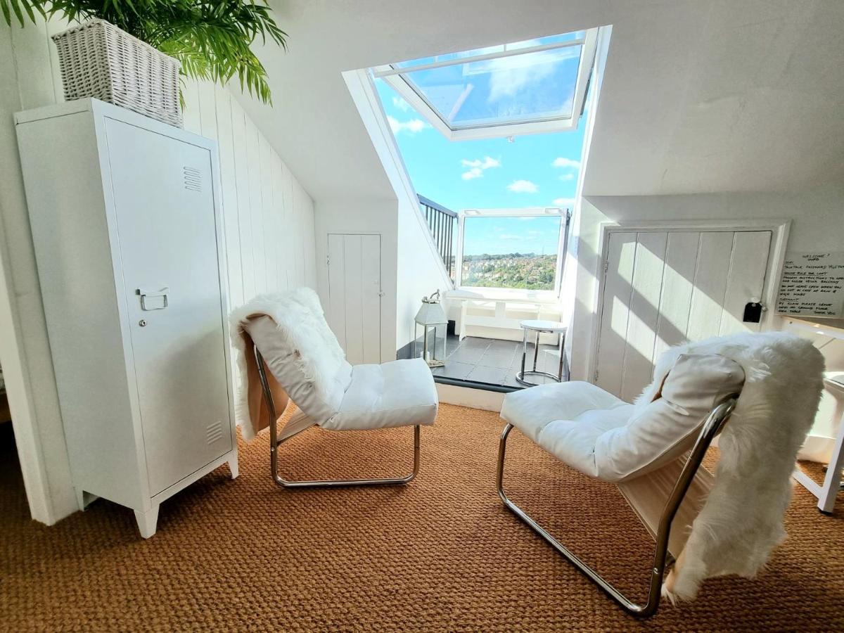 West Hill Retreat Seaview Balcony Chic Loft Studio & Free Parking Гастингс Экстерьер фото